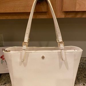 Gorgeous ivory Tory Burch Emerson small tote. Perfect condition.